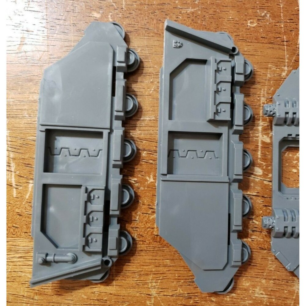 Warhammer 40k Space Marine Bits Rhino Sides/Armor/Tracks Set BRC - Picture 6 of 7